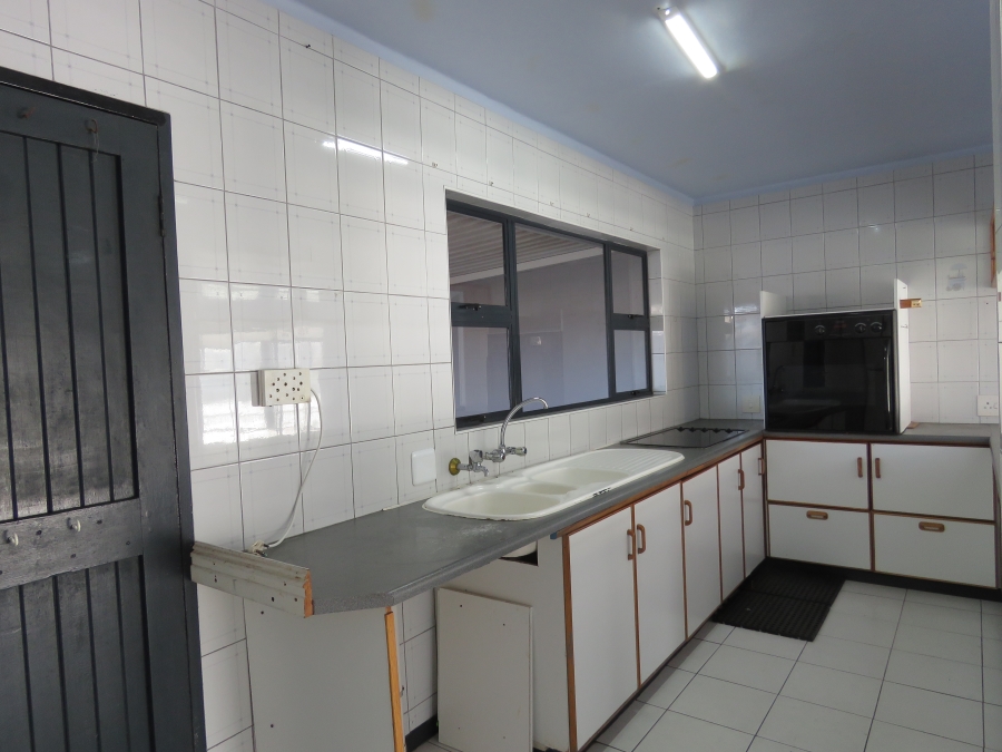 4 Bedroom Property for Sale in Royal Alfred Marina Eastern Cape